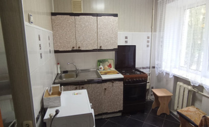  5-этаж.(44 м2), Полоцк(Октябрьская ул., 37)