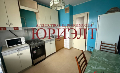 Купить 3-комнатную квартиру, Россь, 8 Марта, 8. Фото 1