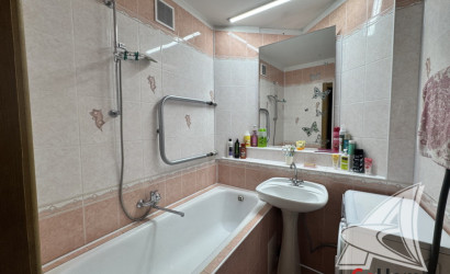 Купить 3-комнатную квартиру, Кобрин, , . Фото 12