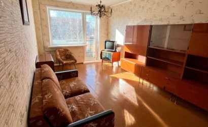 Купить 2-комнатную квартиру, Слуцк, Социалистическая ул., 142. Фото 2