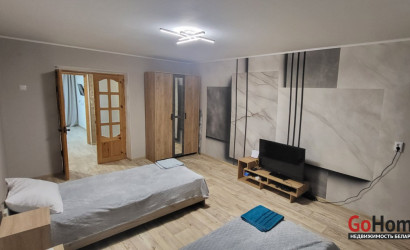 Снять 2-комнатную квартиру на сутки, Ошмяны, Советская 12. Фото 3