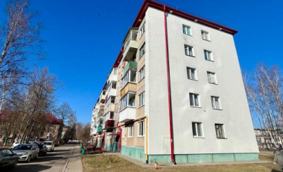 Купить 2-комнатную квартиру, Слуцк, Социалистическая ул., 142. Фото 1