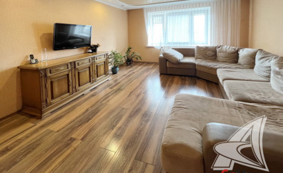 Купить 3-комнатную квартиру, Брест, Центр, ул. Воровского. Фото 2