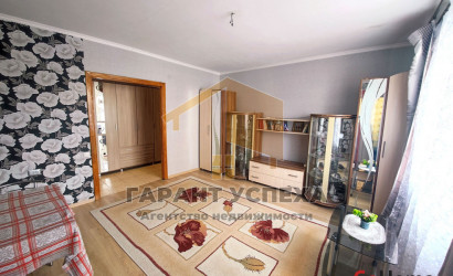 Купить 3-комнатную квартиру, Брест, пер. Сосновый. Фото 1