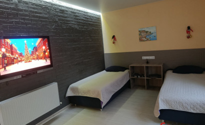 Снять 1-комнатную квартиру на сутки, Червень,  ул.Калинина, 12/2. Фото 1