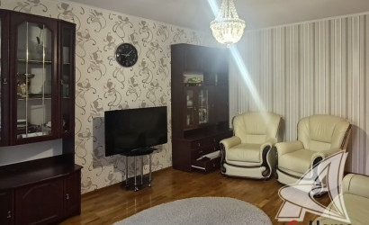 Купить 3-комнатную квартиру, Брест, Киевка, ул. Октябрьская. Фото 3