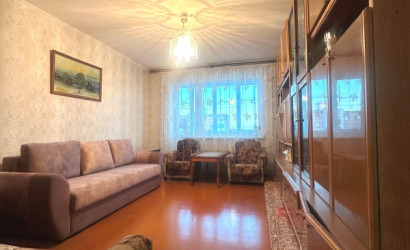 Купить 1-комнатную квартиру, Слуцк, Тутаринова ул., 1. Фото 1