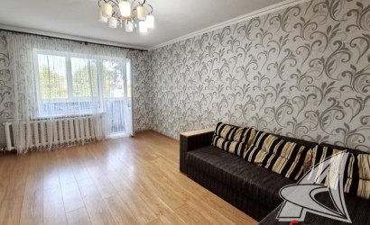 Купить 3-комнатную квартиру, Тельмы-1, , . Фото 6