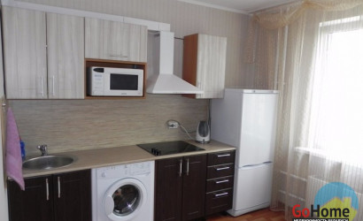 Снять 2-комнатную квартиру на сутки, Новополоцк, Денисова 6. Фото 1