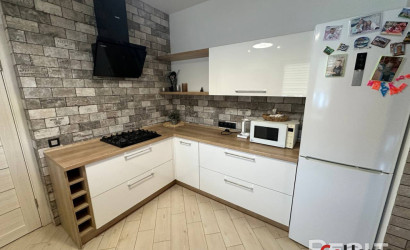 Купить коттедж, Дещенка, Молодёжная, 6, 15 соток. Фото 16