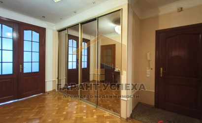 Купить 4-комнатную квартиру, Брест, просп. Машерова. Фото 4