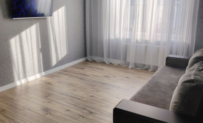 Снять 1-комнатную квартиру на сутки, Витебск, Жореса Алферова 17. Фото 2