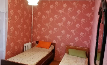 Снять 2-комнатную квартиру на сутки, Несвиж, 1-е мая 38. Фото 1