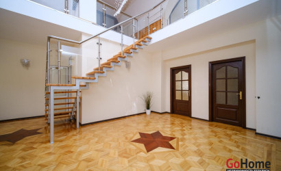 Купить дом, Фаниполь, Космонавтов ул., 23, 11.7 соток. Фото 2