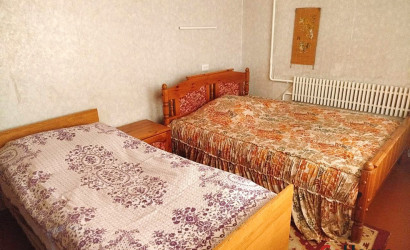 Снять 3-комнатную квартиру на сутки, Пружаны, Интернациональная, 30. Фото 2