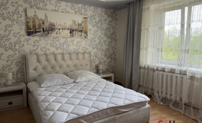 Снять 3-комнатную квартиру на сутки, Кобрин, Советская 115. Фото 2