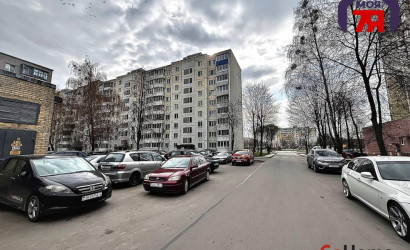 Купить 3-комнатную квартиру, Солигорск, Железнодорожная ул., 52. Фото 1