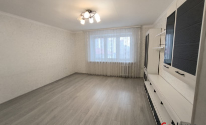 Купить 3-комнатную квартиру, Кобрин, Дружбы, 35. Фото 6