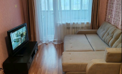 Снять 1-комнатную квартиру на сутки, Минск, ул. Янковского, д.5 (Фрунзенский район). Фото 1