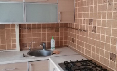 Снять 2-комнатную квартиру на сутки, Микашевичи, Первомайская улица, 17. Фото 1