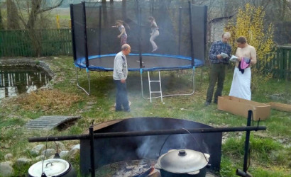 Снять 8-комнатную квартиру на сутки, Наровля, 60 лет октября д 3. Фото 8