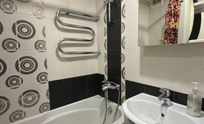 Снять 3-комнатную квартиру на сутки, Островец, Володарского, 25. Фото 2