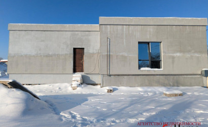 Купить коттедж, Малые Косичи, Центральная, 10 соток. Фото 2