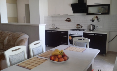 Снять 3-комнатную квартиру, Островец, Володарского, 50. Фото 1