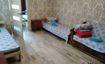 Снять 2-комнатную квартиру на сутки, Жлобин, ул. Маркса. Фото 2