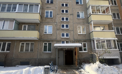 Купить 3-комнатную квартиру, Лида, Космонавтов ул., 16/2. Фото 1