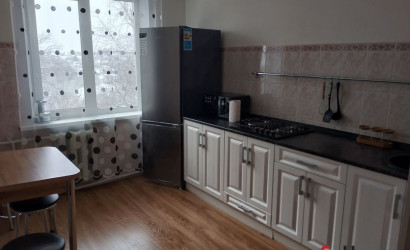 Снять 3-комнатную квартиру на сутки, Светлогорск, Калинина. Фото 1