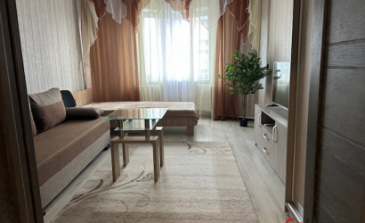 Снять 2-комнатную квартиру на сутки, Новополоцк, Денисова,16. Фото 1