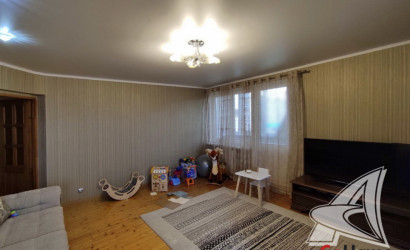 Купить 4-комнатную квартиру, Брест, Восток, ул. Московская. Фото 2