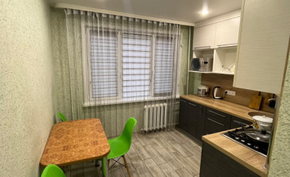 Снять 1-комнатную квартиру на сутки, Светлогорск, Молодежный , дом 17. Фото 3