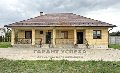 Купить дом, Клейники, Центральная, 14.65 соток. Фото 1