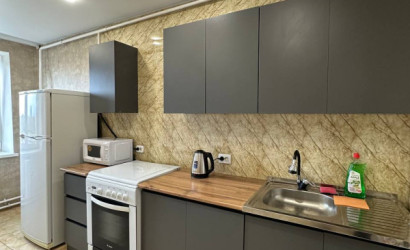 Снять 2-комнатную квартиру на сутки, Слуцк, 2-й переулок Максима Богдановича, 31. Фото 1