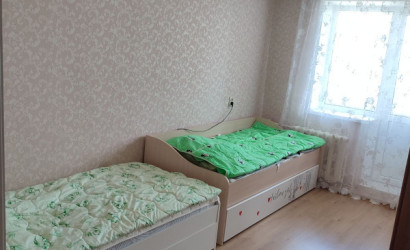 Снять 3-комнатную квартиру на сутки, Кобрин, Советская 127. Фото 4