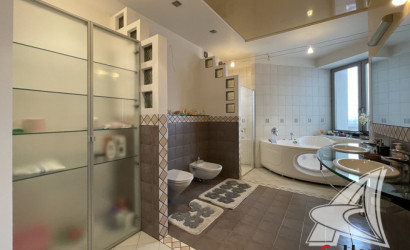 Купить 3-комнатную квартиру, Брест, Центр, ул. Халтурина. Фото 23