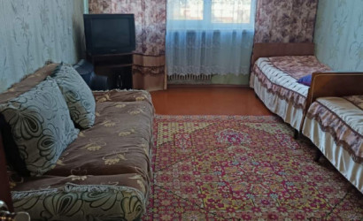 Снять 2-комнатную квартиру на сутки, Островец, ул Володарского д. 41. Фото 3