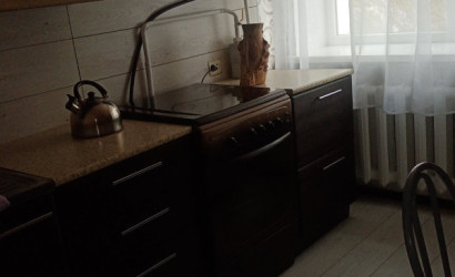 Снять 1-комнатную квартиру на сутки, Лельчицы, Советская 59. Фото 1