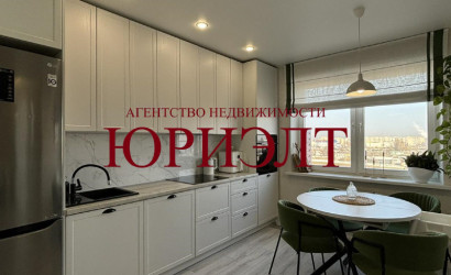 Купить 3-комнатную квартиру, Брест, ул. Героев обороны Брестской крепости, д. . Фото 1