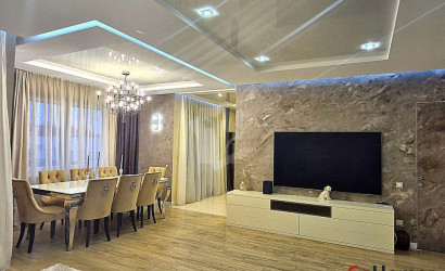 Снять 3-комнатную квартиру, Минск, ул. Репина, д. 4. Фото 1