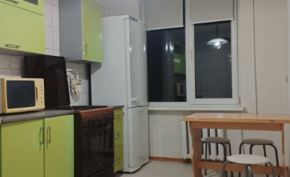 Снять 2-комнатную квартиру на сутки, Ошмяны, Строителей. Фото 2