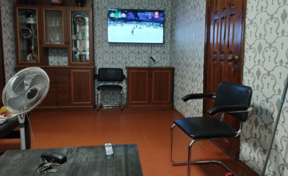 Снять 4-комнатную квартиру на сутки, Слуцк, Парижской коммуны,дом 4. Фото 1