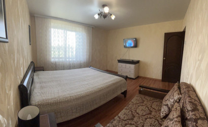 Снять 2-комнатную квартиру на сутки, Молодечно, Виленская 35. Фото 2