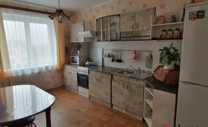 Снять 2-комнатную квартиру на сутки, Браслав, Октября, 43. Фото 1