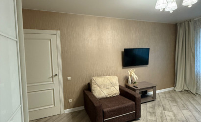 Снять 2-комнатную квартиру на сутки, Калинковичи, Суркова . Фото 2