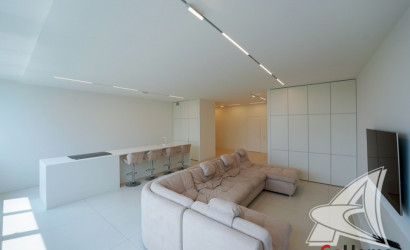 Купить 4-комнатную квартиру, Брест, Центр, ул. Карла Маркса. Фото 1