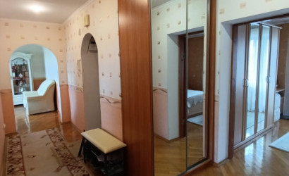 Купить 3-комнатную квартиру, Пинск, Веры Хоружей, 23. Фото 12