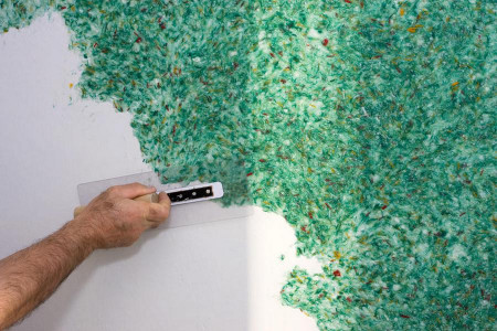 Как нанести жидкие обои своими руками